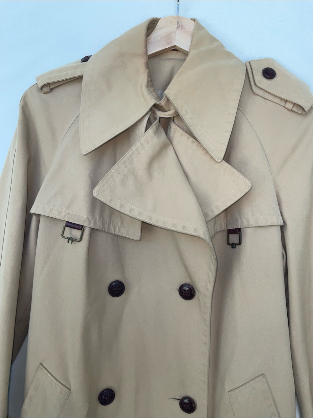 Etienne Aigner Beige Trench Coat - Picture 5 of 13